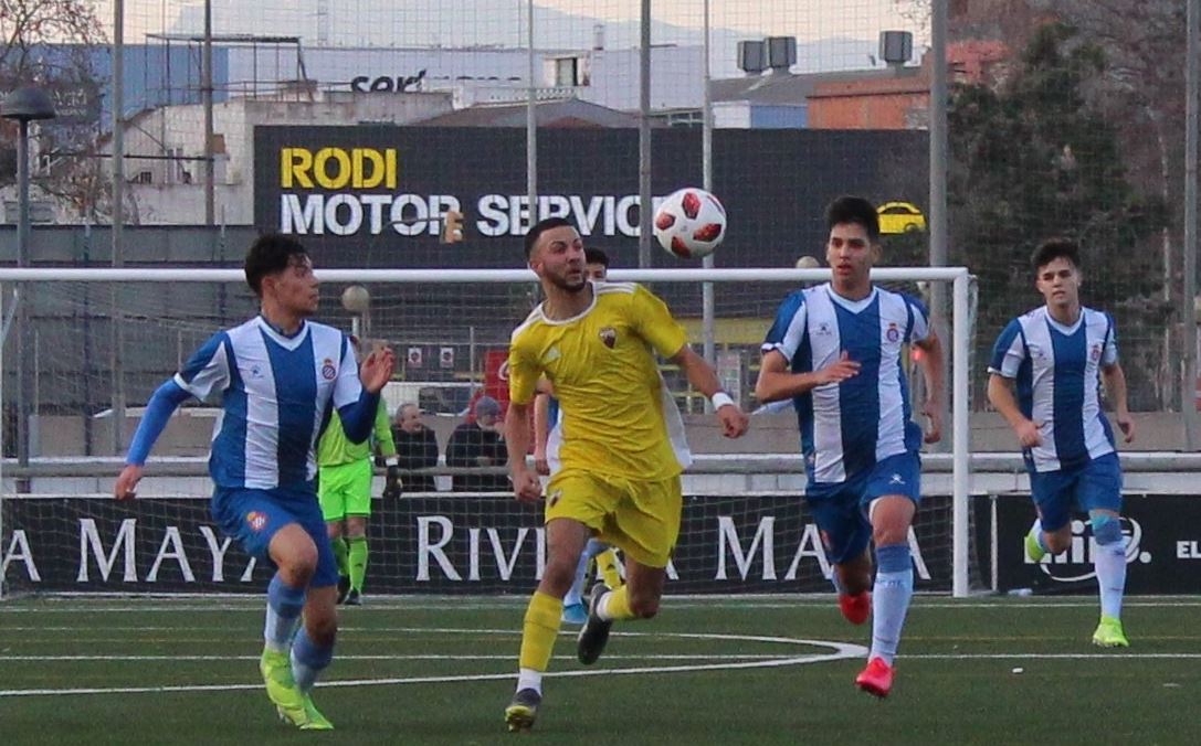El Mercantil va perdre en l'última jornada contra l'Espanyol 'B' (2-1) | CE Mercantil