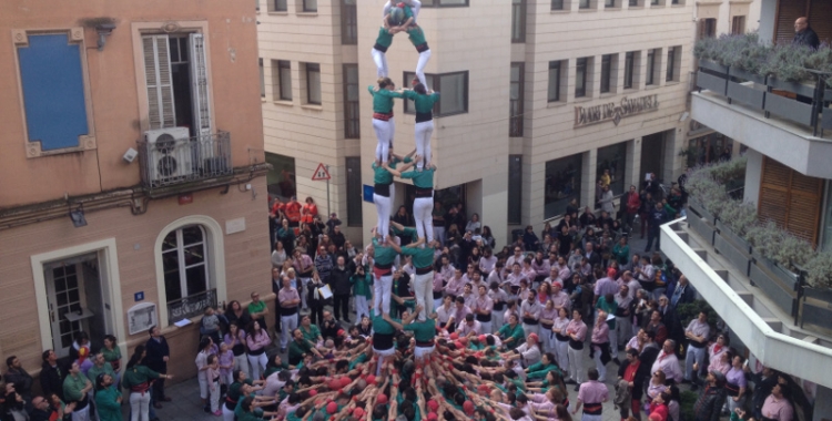 Els Saballuts fent un 4 de 8 a la Diada del Tèxtil 