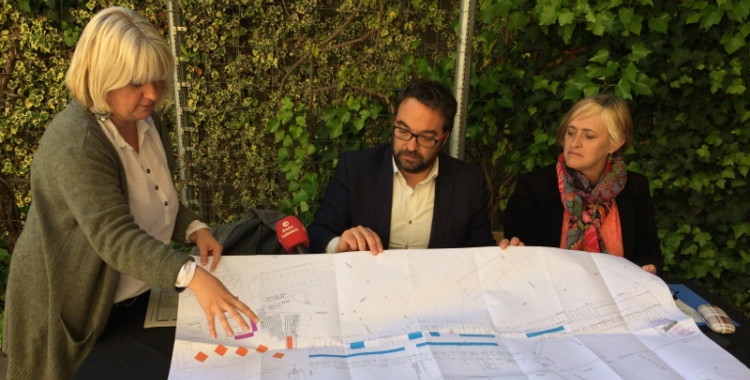 D'esquerra a dreta: Montse Chacón, Juli Fernàndez i Marisol Martínez 