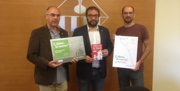 El regidor Xavi Guerrero, l'alcalde Juli Fernàndez i  el regidor Matias Serracant. Foto: Ràdio Sabadell