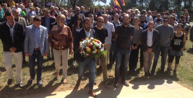 Moment de l'ofrena floral. Foto: Ràdio Sabadell