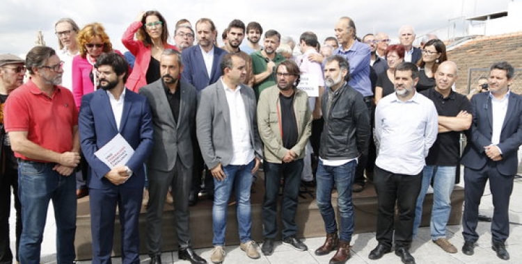 Integrants de Taula per la Democràcia de Barcelona el passat 27 de setembre. Foto: ACN Autor: Josep Ramon Torné