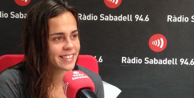 Olga Domènech, capitana de l'Astralpool CNS, als estudis de Ràdio Sabadell | Arxiu RS