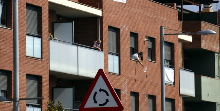 Bloc de pisos amb veïnes | ACN