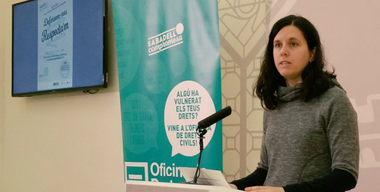 La regidora de Drets Civils i Gènere Míriam Ferràndiz a la roda de premsa de la presentació del programa | Ajuntament de Sabadell