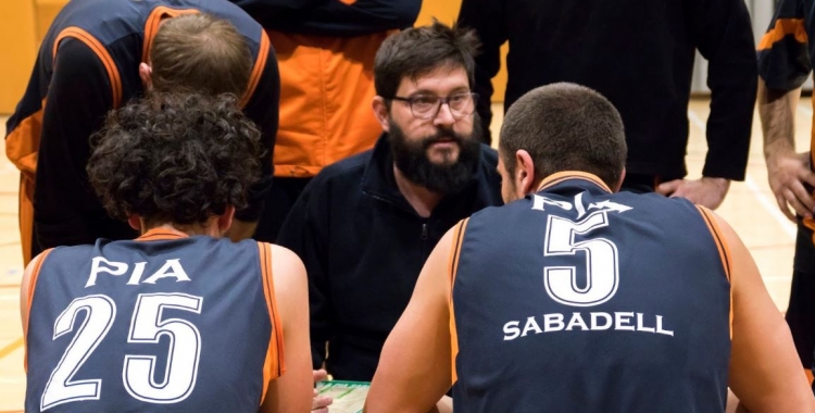 El conjunt de Jaume Prat va aconseguir un triomf molt valuós. | Txell Domènceh - @BasquetPia