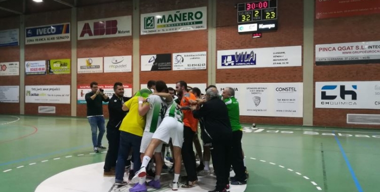 Màxima alegria en els jugadors i cos tècnic de l'OAR Gràcia | Sergi Park