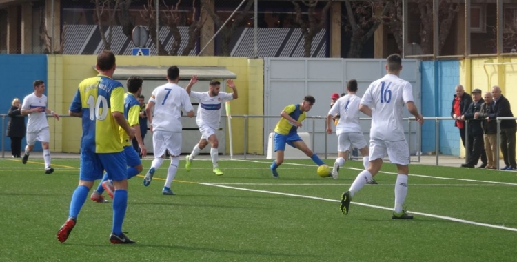 David López (amb la pilota) ha estat un dels millors del Sabadell Nord | Sergi Park