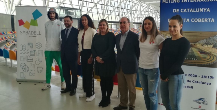 Foto de família en la presentació del Míting Internacional de Catalunya | Sergi Park