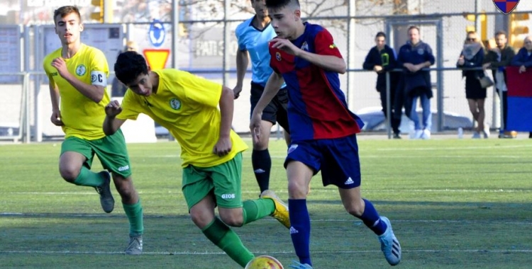 Imatge d'un partit del Cadet 'B' del Mercantil enguany | CE Mercantil