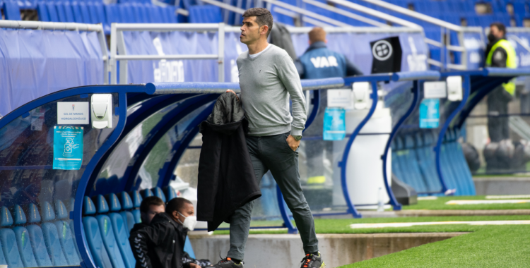Després de perdre a Oviedo, Hidalgo ja tenia en ment el següent compromís contra el Tenerife | Roger Benet