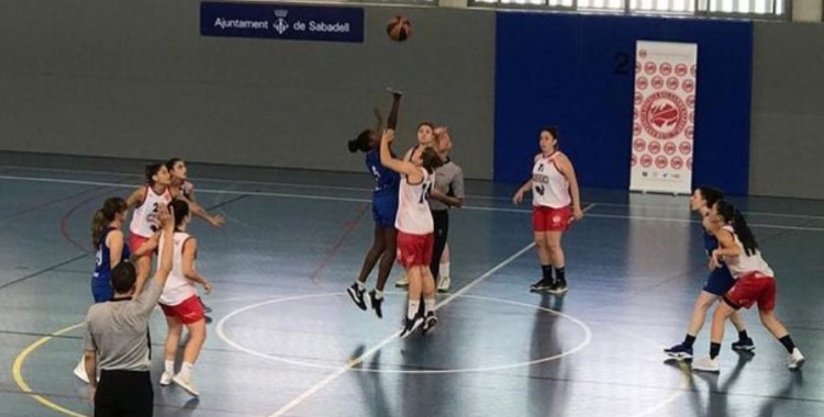 L'Escola del Carme només ha pogut guanyar un partit enguany | JET Terrassa