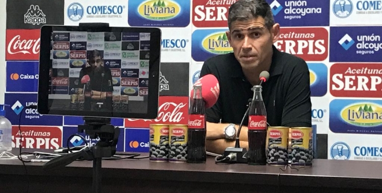 Hidalgo dissabte a la sala de premsa del Collao | Adrián Arroyo
