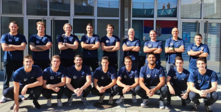 La plantilla del Club, després de passar a Novi Sad | @cnswaterpolo