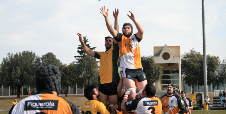 El sènior masculí en un dels moments del partit contra INEF Lleida |Elisabet Grané