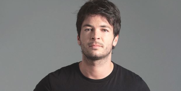 L'actor sabadellenc Carlos Serrano-Clark s'incorpora a "Amar es para siempre"