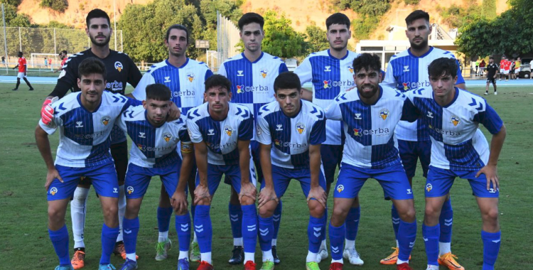 L'alineació de la segona part en l'amistós contra el Prat, amb alguns jugadors de la base | Críspulo Díaz