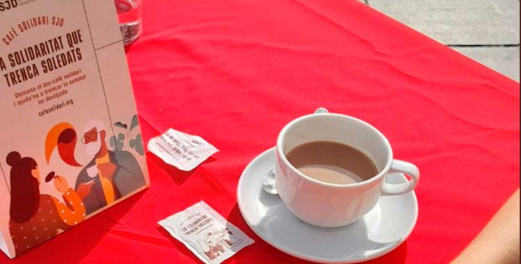 Cafè solidari per fer front a la solitud no volguda