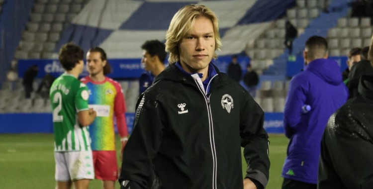 Adri González va arribar a anar convocat amb el primer equip del Sabadell en lliga | CES
