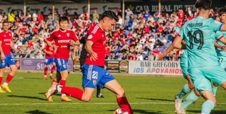 Aitor Pascual va fer dos gols contra el Barça Atlètic | CD Teruel