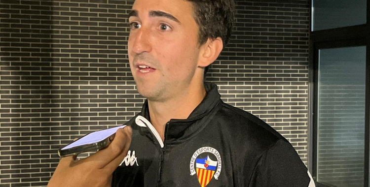 Milà atenent Ràdio Sabadell en un partit d'aquesta temporada | Adrián Arroyo