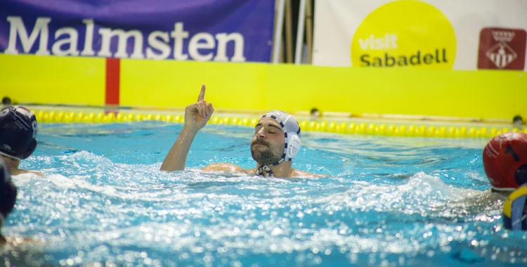 Alberto Barroso celebrant un gol en el partit d'anada | CNS