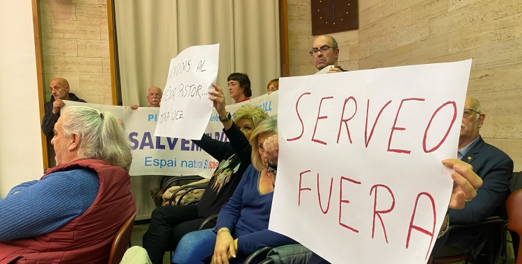 Treballadores de Serveo al ple municipal