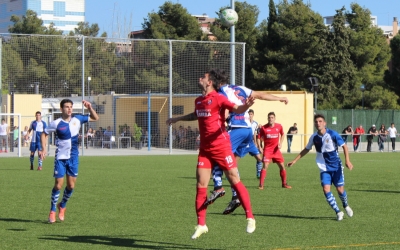 El capità arlequinat, Guillem Pujol, salta amb Sergio Álvarez | Adrián Arroyo