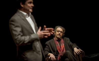 Roger Coma i Ramon Madaula damunt de l'escenari. Foto: Sala Muntaner