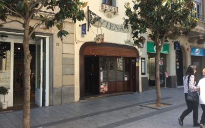 Entrada de l'actual Viena a plaça Sant Roc