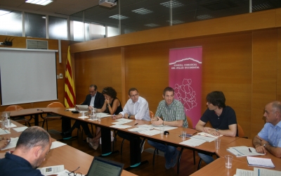 El Pacte el formen ajuntaments, sindicats, patronals, cambres de comerç i universitats.