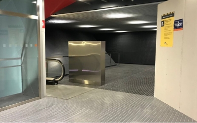 L'estació dels FGC de Plaça Major està en obres per instal·lar-hi un altre ascensor. Foto: Roger Benet
