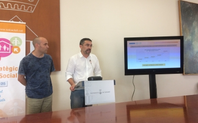 Joan Berlanga i Gabriel Fernàndez a la roda de premsa de presentació del Pla d'Acció Social i Educatiu | Helena Molist