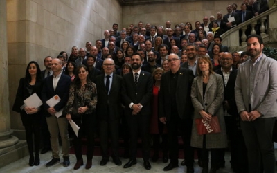 Fotografia de família de la signatura del pacte | ACN