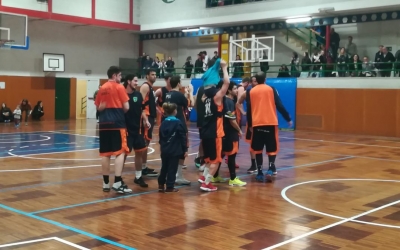 L'afició del Bàsquet Pia va gaudir amb l'actuació de l'equip i, especialment, de Damià Paez. | Sergi Park
