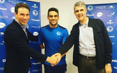 El Club Natació Sabadell va anunciar la renovació de Salguero la setmana passada. | @CN_Sabadell
