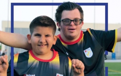 Aquesta foto és la triada per la Fundació Catalana de futbol per anunciar el 'Campus Campions'