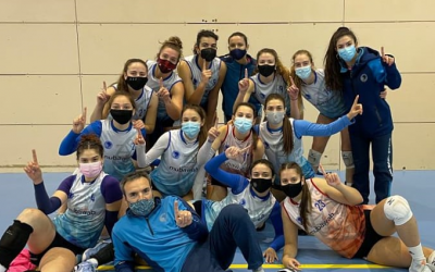 Alegria a la plantilla del Club després del triomf a Sant Cugat | CNS Vòlei