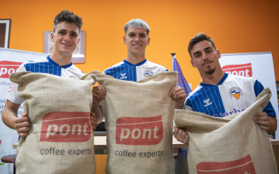 Pau Víctor, Alex Sala i Alberto Fernández, a l'acte de presentació a Cafès Pont | Roger Benet