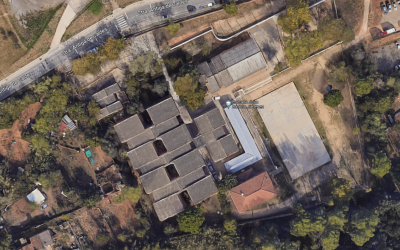 La coberta d'amiant de l'escola Juan Ramón Jiménez | Google Maps