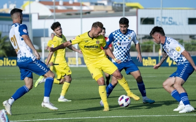Ontiveros ha estat l'autor del polèmic 1-0 | @CanteraGrogueta