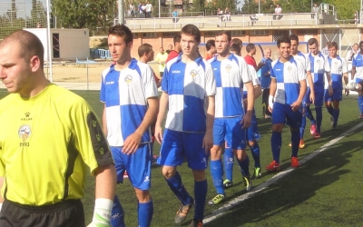 Bofill, darrere Lluri Granado, en el passadís del Sabadell Nord al filial l'any 2013 | ArxiuRS946
