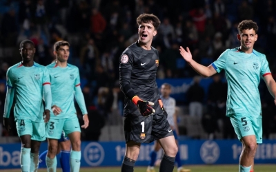 Astrálaga ha celebrat la victòria dirigint-se a l'afició arlequinada | Roger Benet