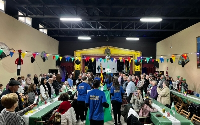 El local de la Cofraria ple de gom a gom | Mireia Sans