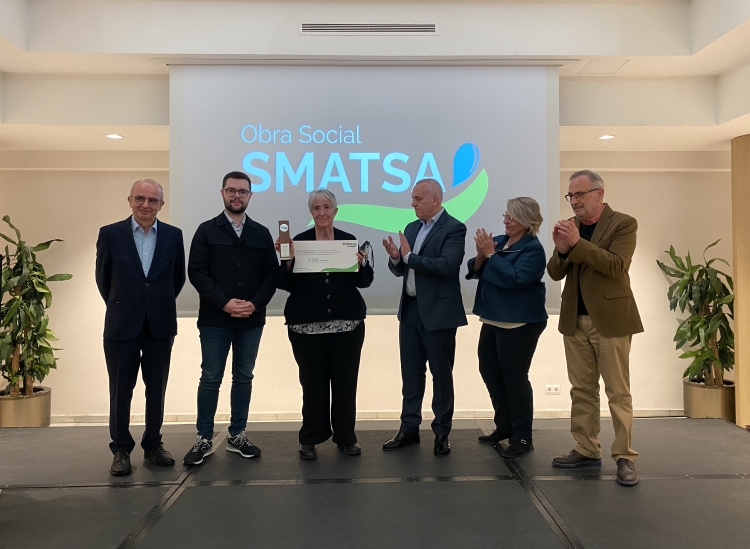 Entrega del guardó a Andi Sabadell