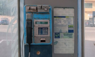 Telefònica ha començat la retirada d'aquests elements 